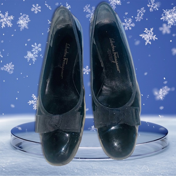 SALVATORE FERRAGAMO kitten heels sz 9! - Picture 3 of 8